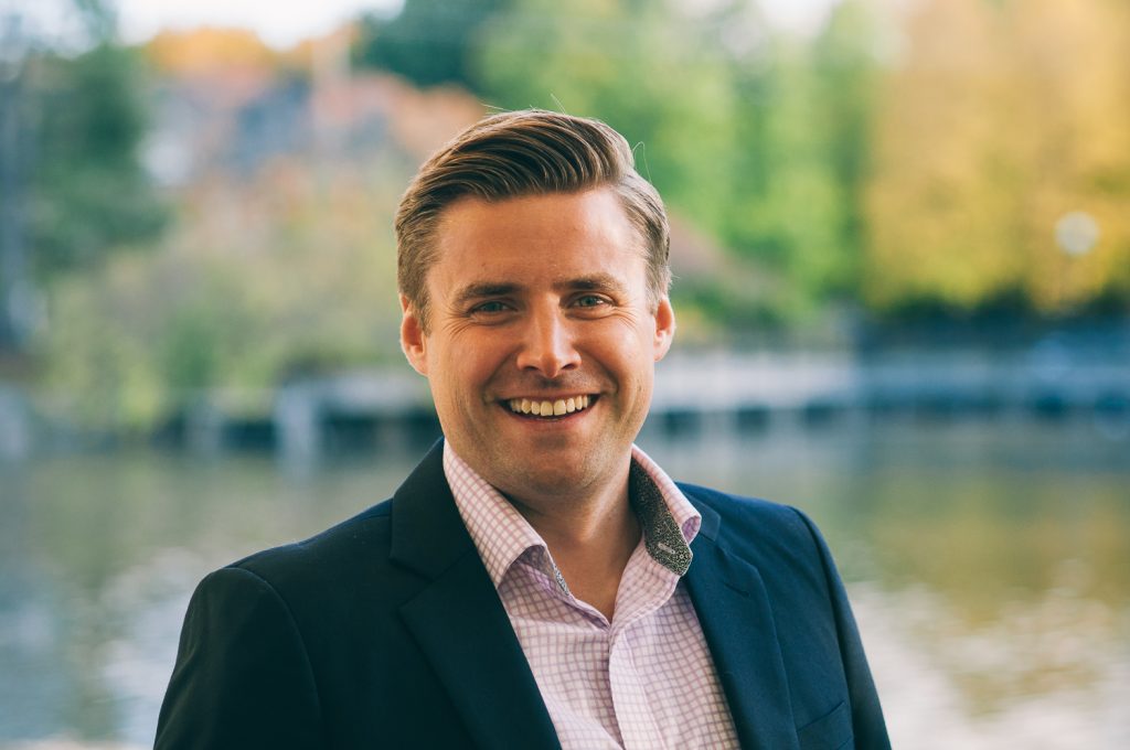 Elmira Buying Agent